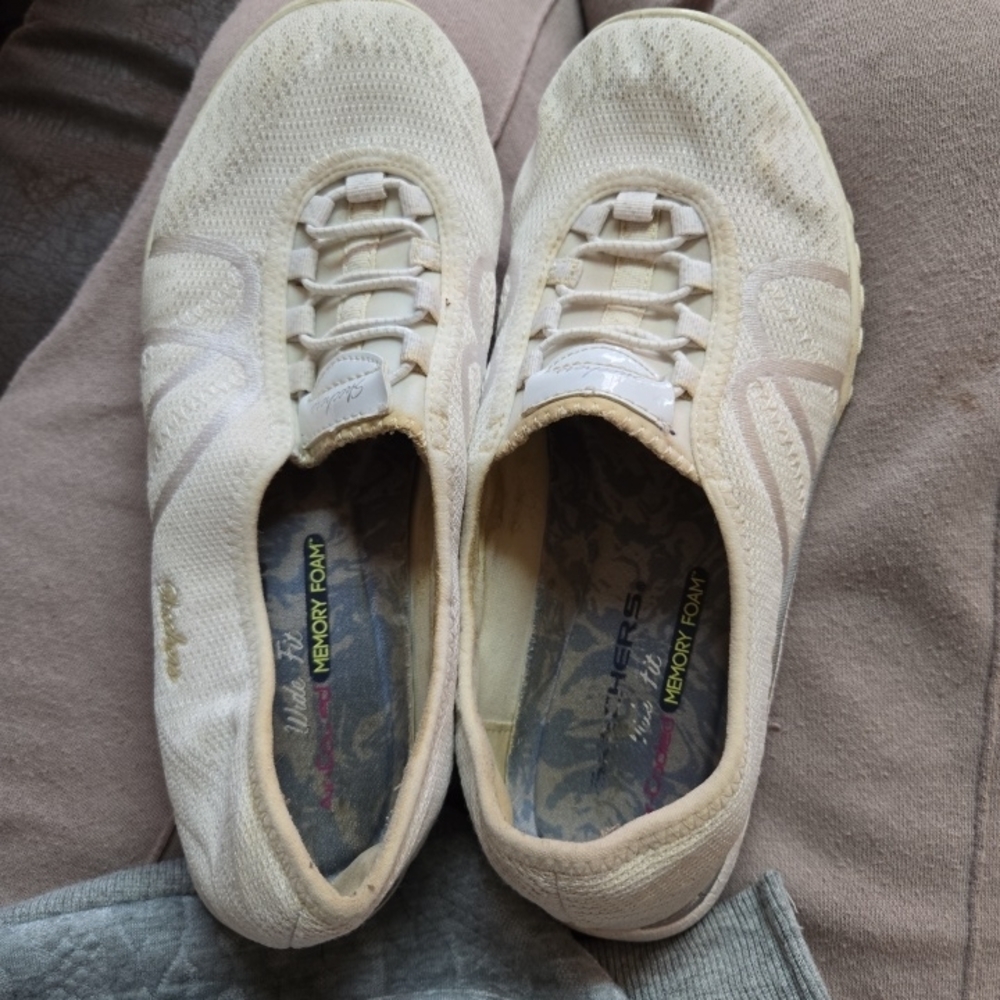 Womens Skechers Wide Fit Mary Jane Flat Natural Sz. 7W